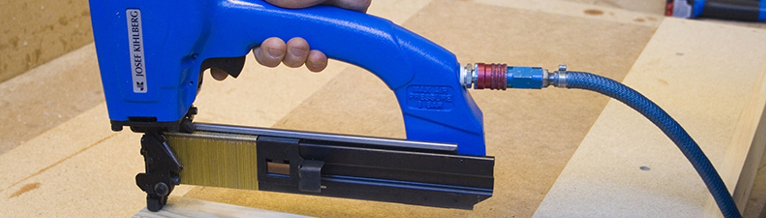 SPONKOVAČKY, SEŠÍVAČKY